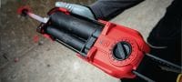 HDE 500-22 Акумуляторний дозатор для хімічних анкерів Hilti Акумуляторний дозатор для гібридних/епоксидних хімічних анкерів з корисними функціями для підвищення швидкості, безпеки та економічності використання розчину (платформа батарей Nuron) Застосування 3